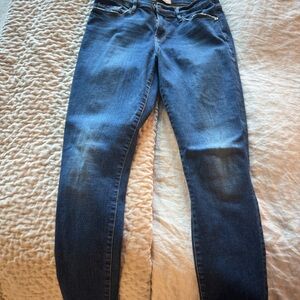 Like new- Frame Denim Women's Dark Blue Skinny Jeans